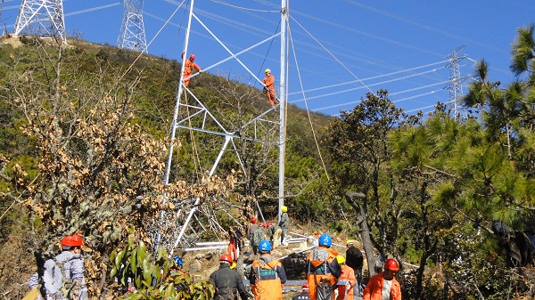 ±800kV錦蘇線、500kV月普線搶建施工順利完成