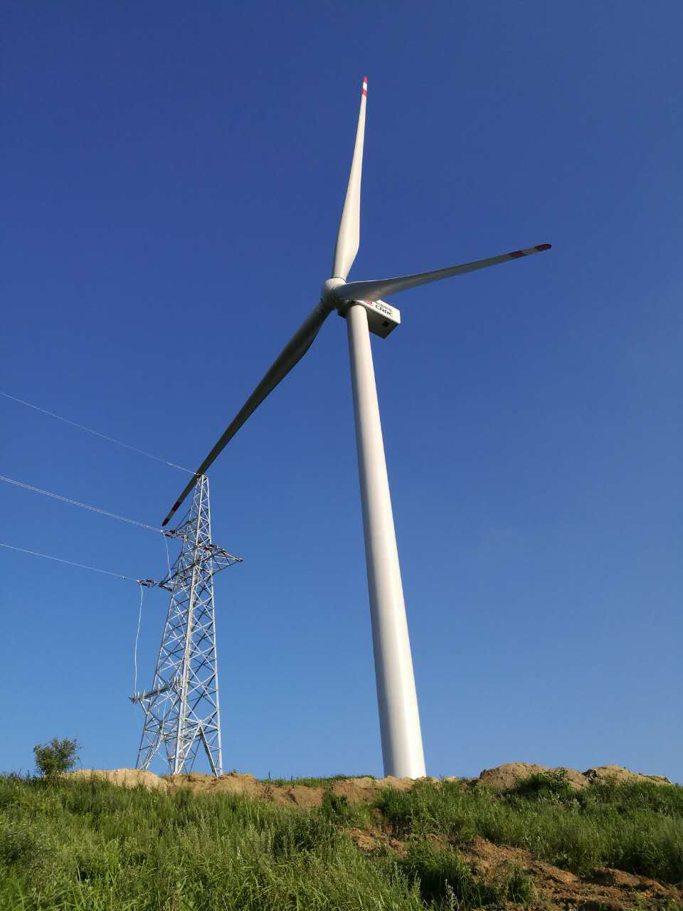 華潤(rùn)隨縣香灣風(fēng)電場(chǎng)35kV集電線路工程投運(yùn)成功