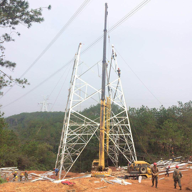 國網(wǎng)江西省電力檢修公司領導到500kV文贛I、II回線跨昌贛客專遷改工程檢查指導工作