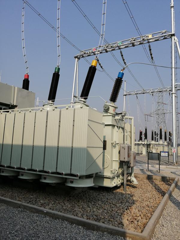 華潤新能源河南安陽永和250MW風(fēng)電項(xiàng)目220kV升壓站建安工程順利受電、并網(wǎng)成功
