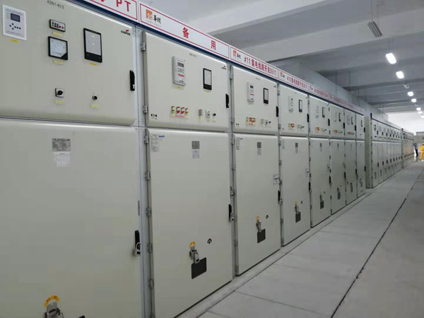 華潤新能源河南安陽永和250MW風(fēng)電項(xiàng)目220kV升壓站建安工程順利受電、并網(wǎng)成功