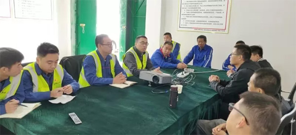 華潤唐河龍?zhí)俄?xiàng)目二期集電線路開工大吉！