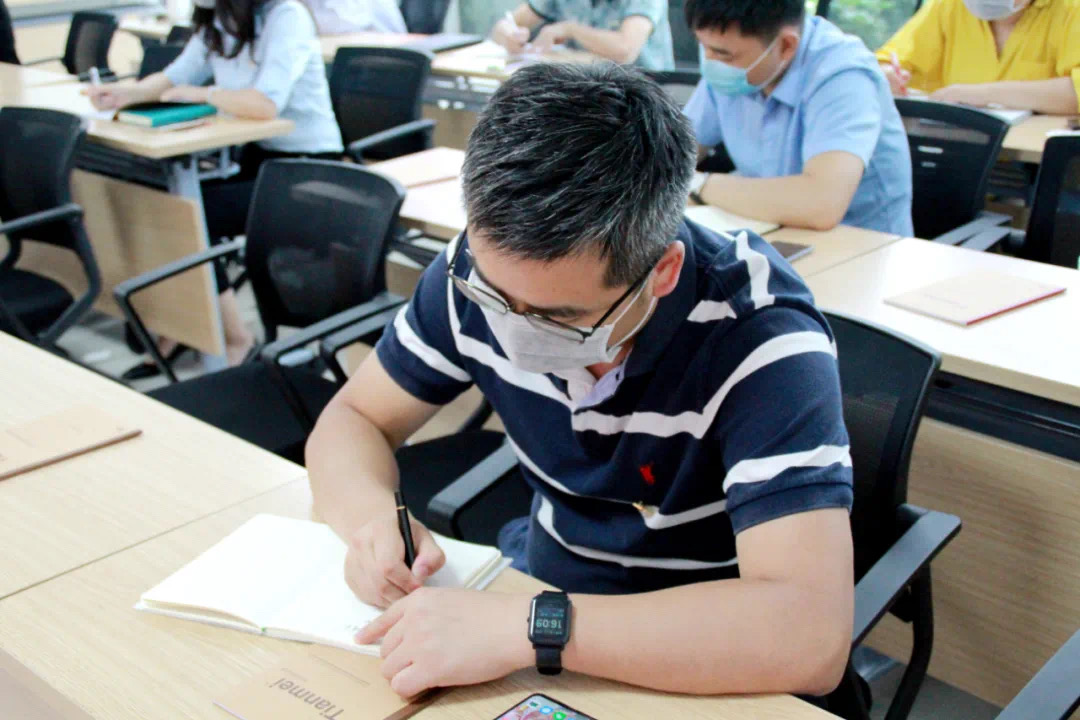 中共成蜀電力支部委員會(huì)召開 “不忘初心、不負(fù)韶華”專題組織生活會(huì)