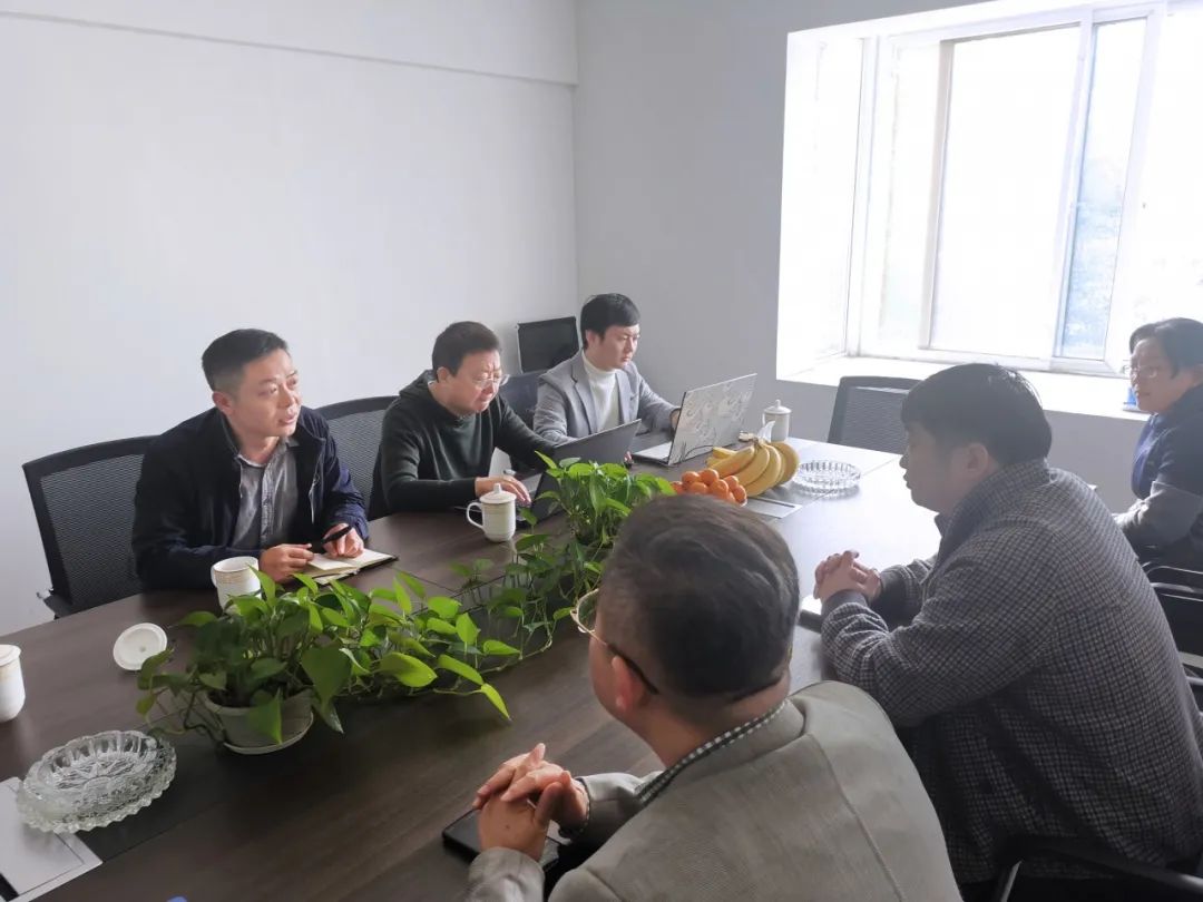 成蜀電力集團(tuán)領(lǐng)導(dǎo)赴蘇南、江蘇分公司檢查和交流工作