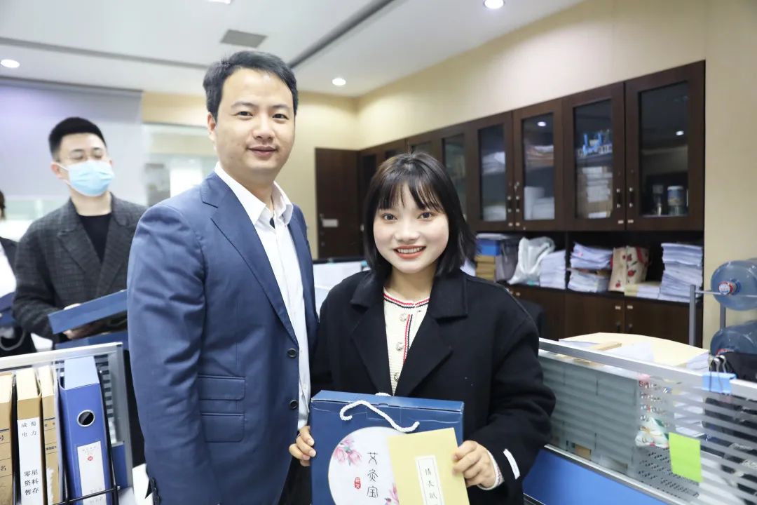 成蜀電力集團(tuán)開展“情暖別樣三八節(jié)”系列活動