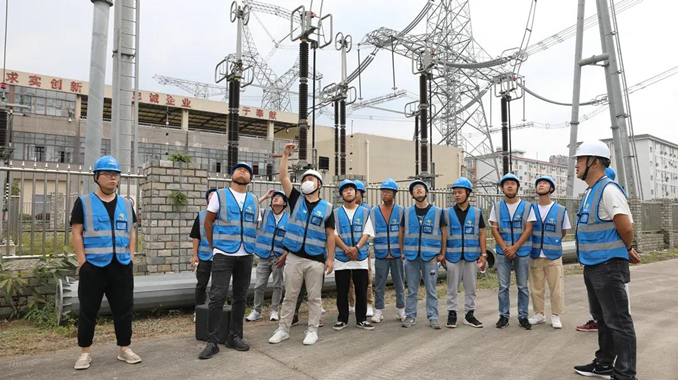 中機(jī)航飛舉行西藏國(guó)網(wǎng)昌都供電公司110kV無(wú)人機(jī)自主精細(xì)化巡檢項(xiàng)目開(kāi)工儀式