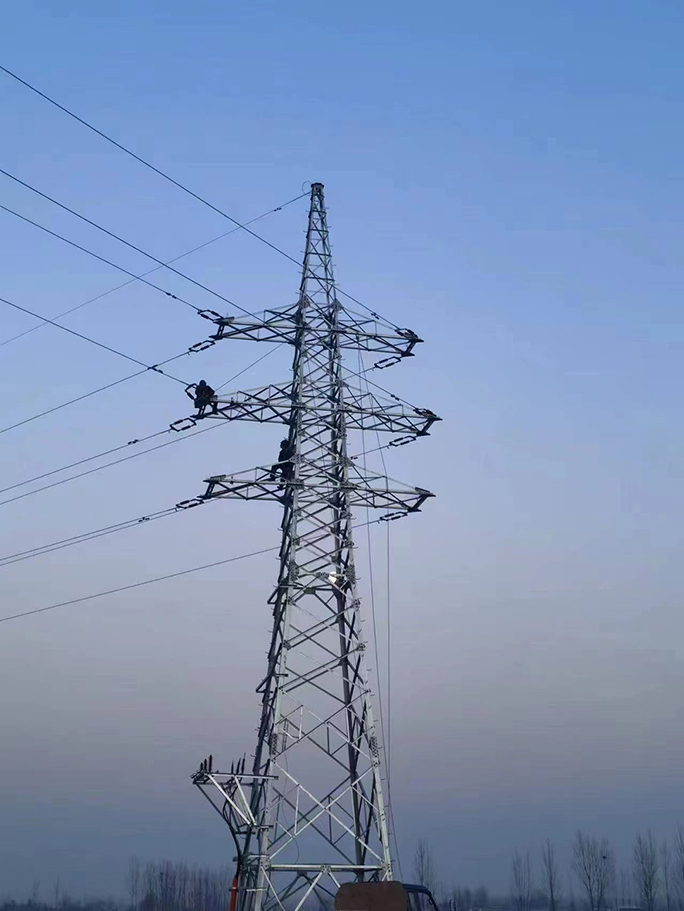 國瑞潔源平原風電場項目35kV集電線路工程全線貫通