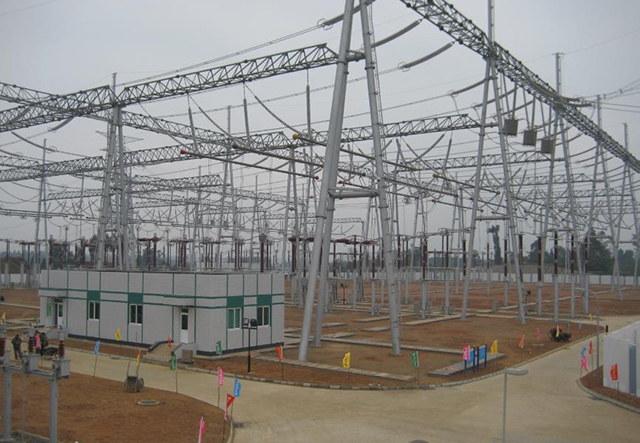 500kV南天變電站間隔擴(kuò)建工程竣工投運(yùn)