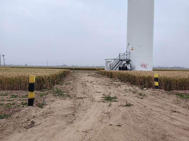 華潤新能源內(nèi)黃潤風400MW風電項目檢修道路施工穩(wěn)步推進