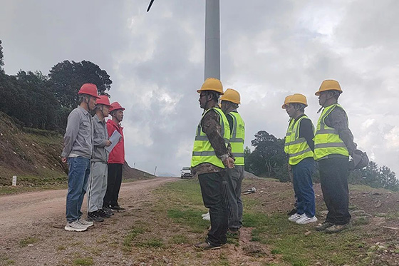 洱源縣大楓樹光伏發(fā)電項(xiàng)目配套送出工程完成首基基礎(chǔ)澆筑