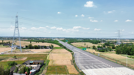 500kV譚邡一二線電力線路遷改工程送電投運(yùn)