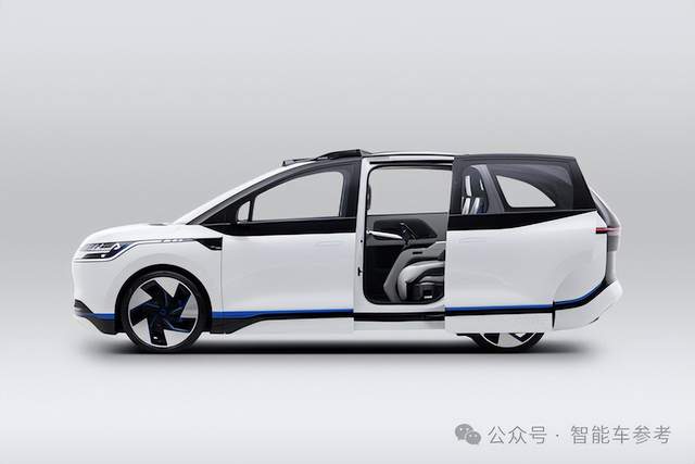 馬斯克給特斯拉Robotaxi裝上方向盤