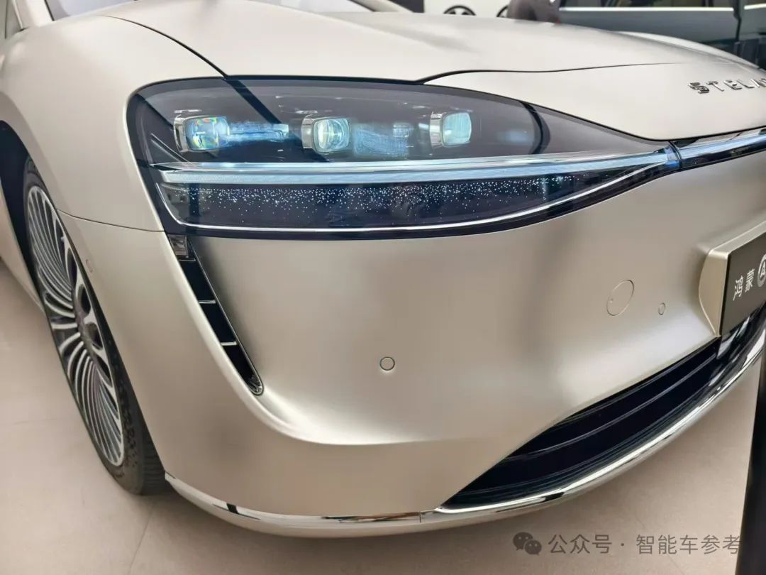 40萬！華為首款行政轎車上市，首發(fā)ADS 3.0，余承東新Slogan貫穿全場