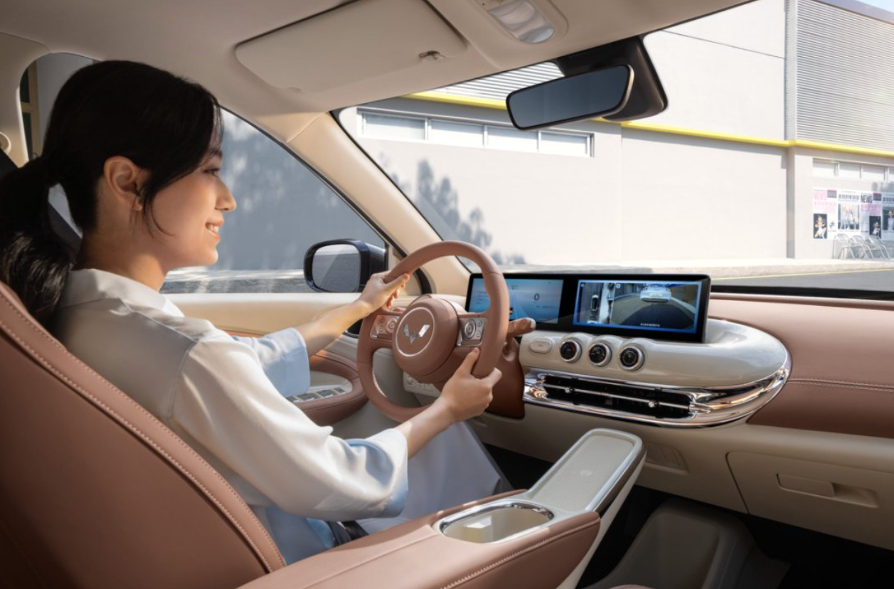 5.38萬起售！“懂你”的代步車?yán)^續(xù)進(jìn)化，2025款五菱繽果發(fā)布王炸