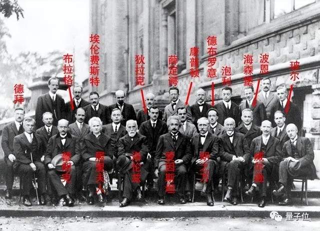 《奧本海默》里沒(méi)提的隱藏大佬，愛(ài)因斯坦的戲份其實(shí)屬于他