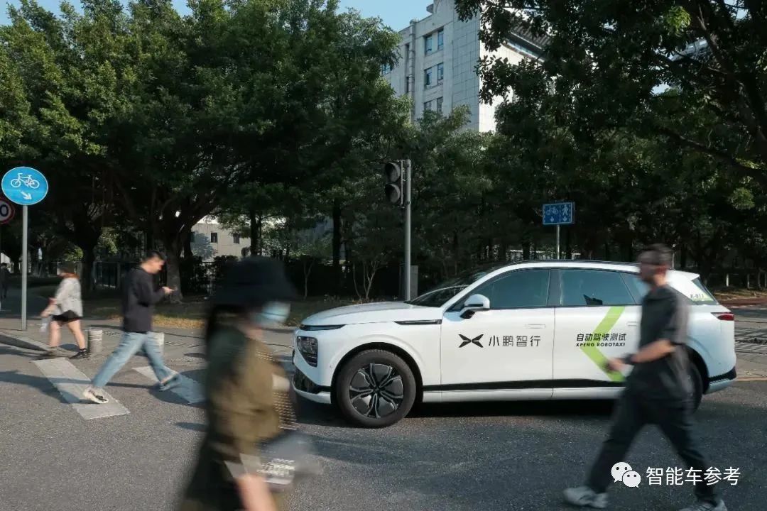36.99萬最便宜Robotaxi，無需改裝即可上路