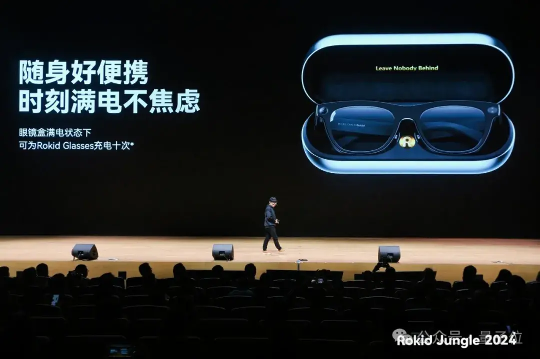 2499，AI濃度爆表！戴上這副眼鏡，一句話點(diǎn)咖啡/實(shí)時(shí)翻譯/AR導(dǎo)航全搞定