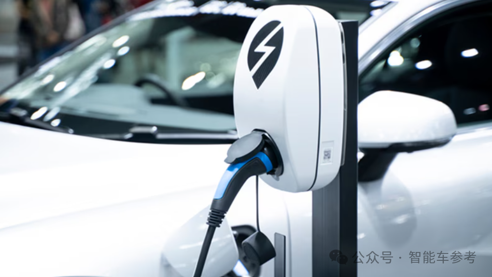 新研究：換電池比換發(fā)動機更便宜，不買燃油車?yán)碛?1