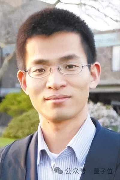 潘建偉團(tuán)隊(duì)突破量子操控極限！AI助力2024個(gè)原子60毫秒精準(zhǔn)重排