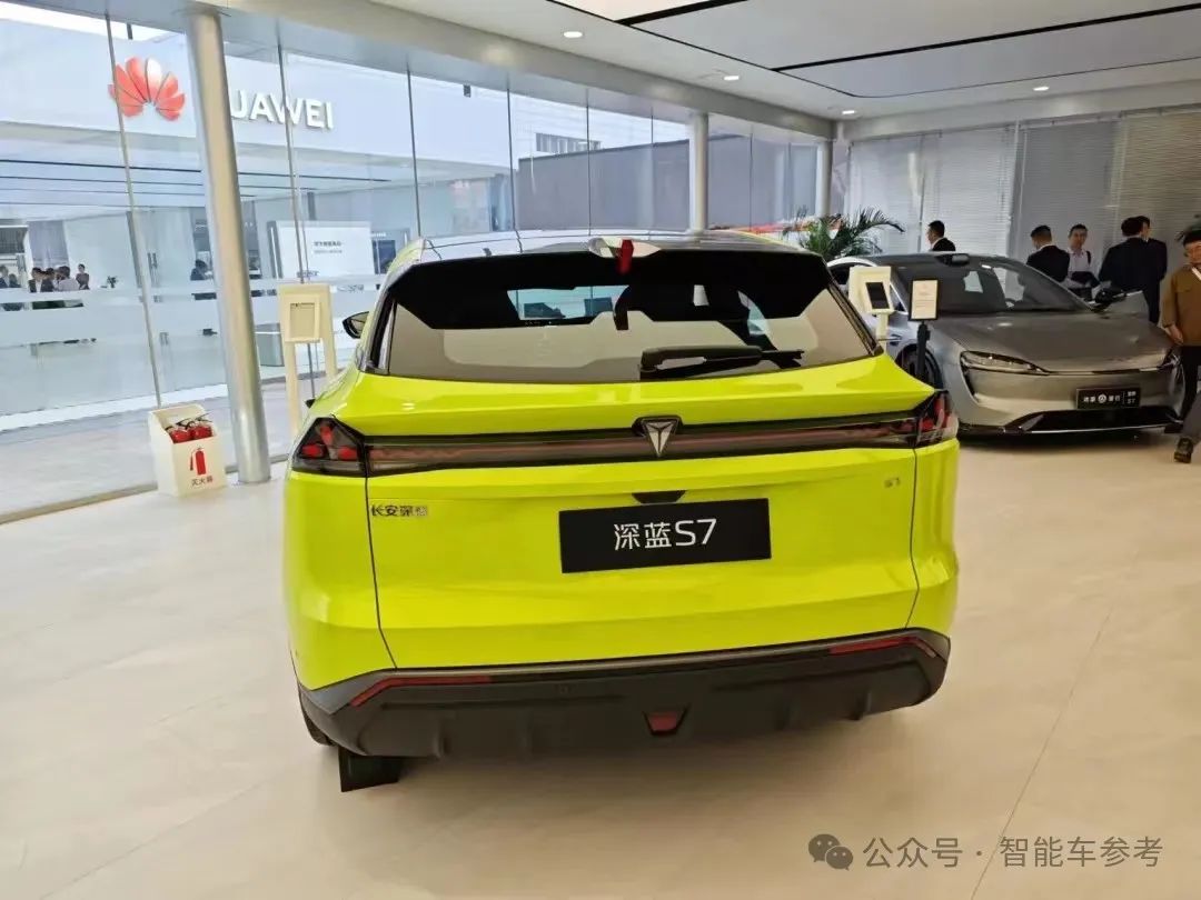 余承東被曝調(diào)整：手機(jī)已王者歸來，汽車呼喚硬仗將軍