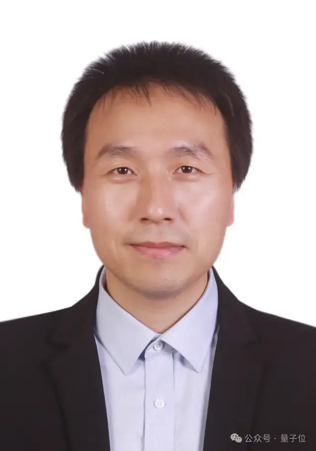 潘建偉團(tuán)隊(duì)突破量子操控極限！AI助力2024個(gè)原子60毫秒精準(zhǔn)重排