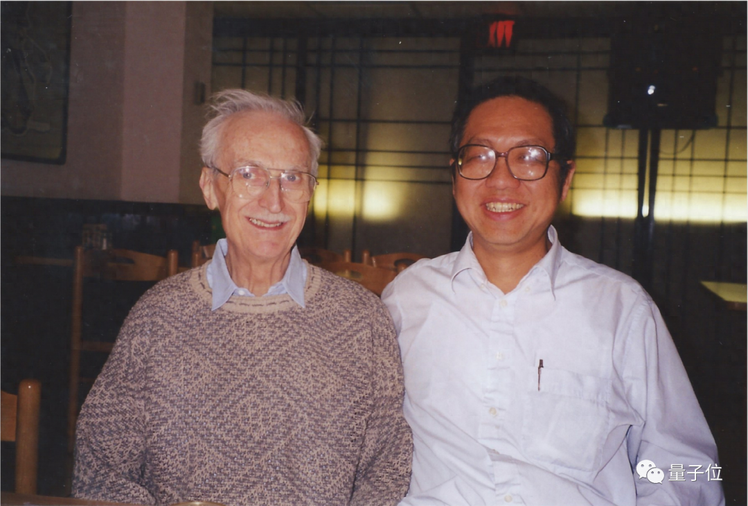 百歲數(shù)學(xué)巨匠隕落！丘成桐視他為師，90歲依舊研究數(shù)學(xué)