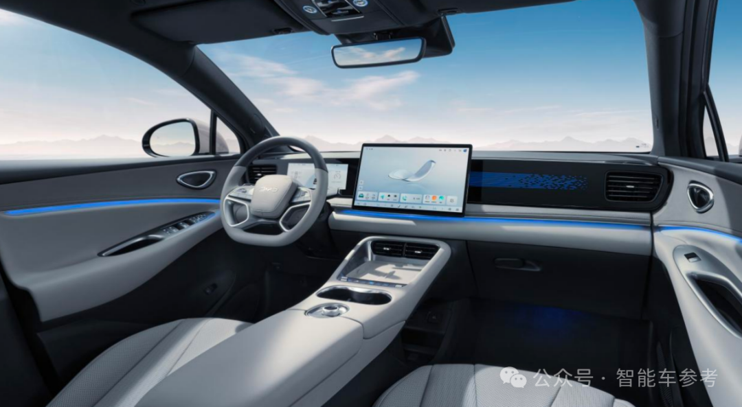 比亞迪14萬開賣全能家用SUV：配齊冰箱大沙發(fā)，智能泊車兜底“三不限”