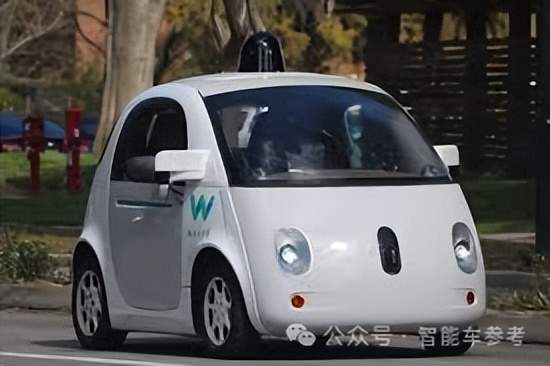 馬斯克給特斯拉Robotaxi裝上方向盤