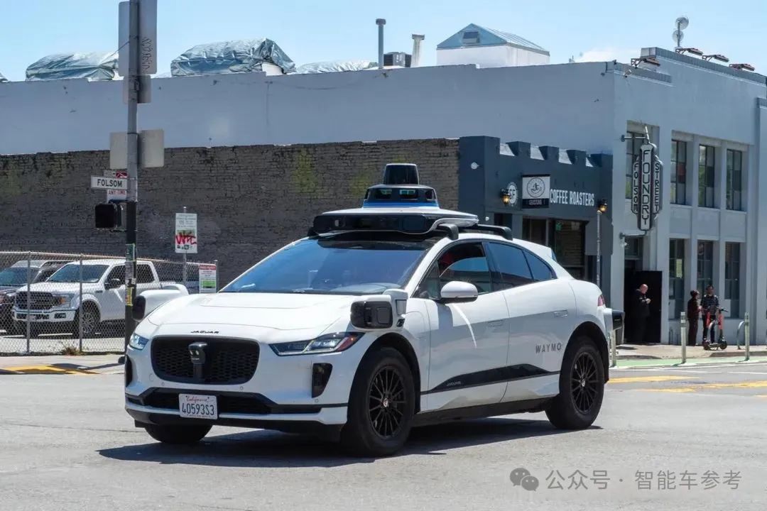 Robotaxi全球三強(qiáng)之一突然倒下：燒光700億落地百余輛，事故不斷金主果斷斷供