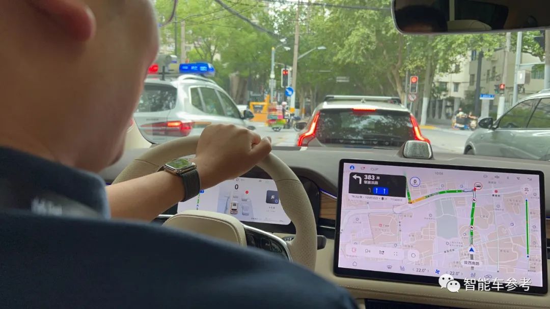 華為發(fā)布25萬級大5座SUV，一手試駕實測在此