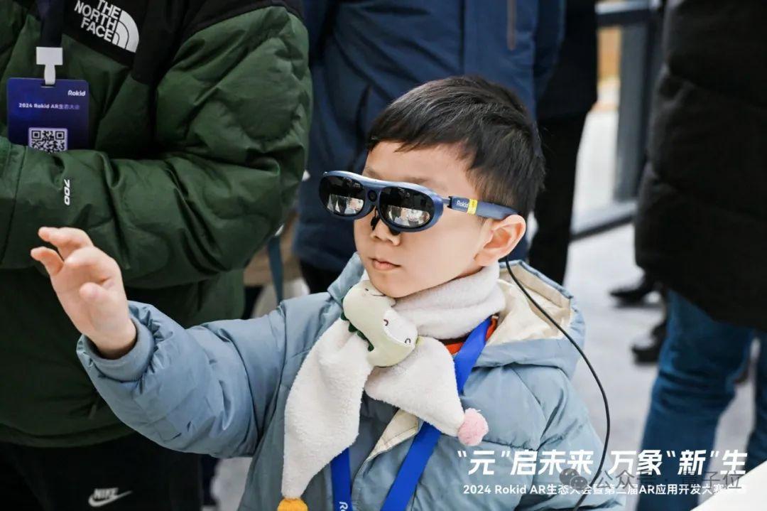 Rokid祝銘明：Vision Pro帶動(dòng)行業(yè)熱度是好事，但VST最后會(huì)消失