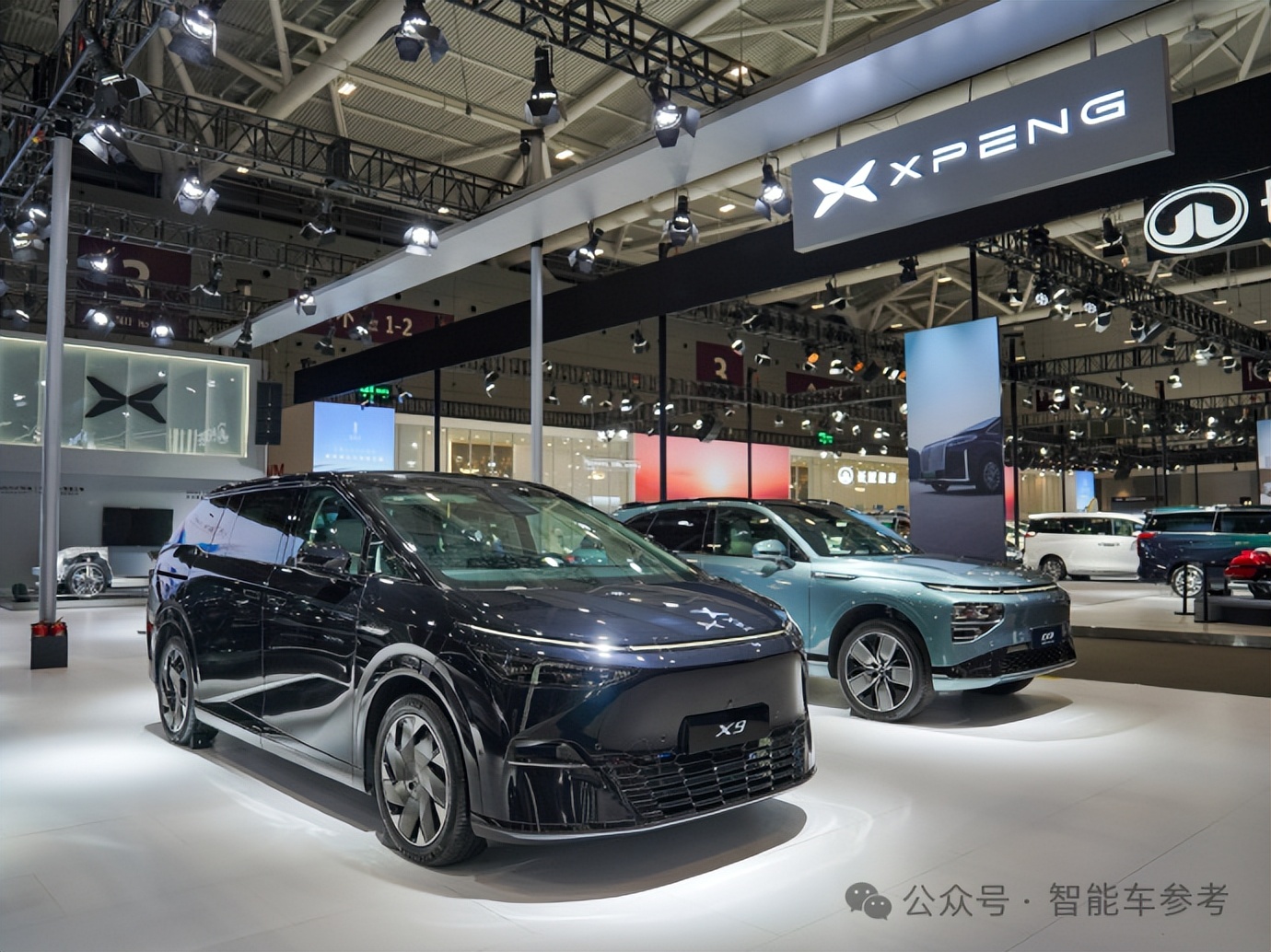 今年純電MPV爆款萬人畫像：33%家庭年入百萬，80%BBA車主轉(zhuǎn)電，女生也愛開