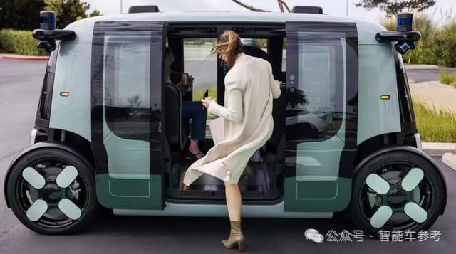馬斯克給特斯拉Robotaxi裝上方向盤