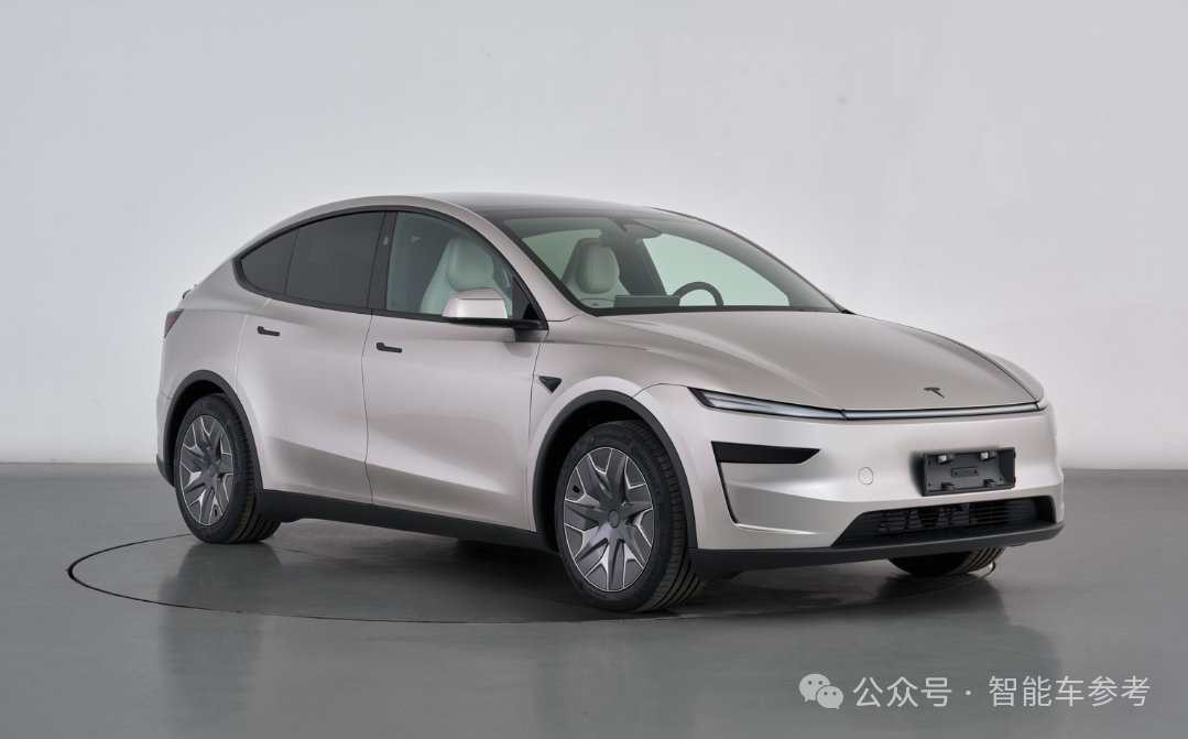 六座Model Y L最新爆料：后排4座都可折疊，全部放倒可當(dāng)“貨廂”