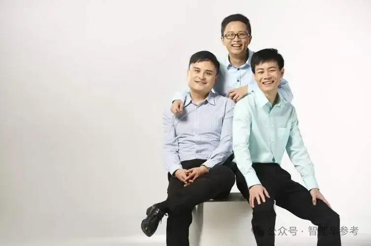 小鵬汽車證實(shí)聯(lián)合創(chuàng)始人退位：2大清華系高管卸任